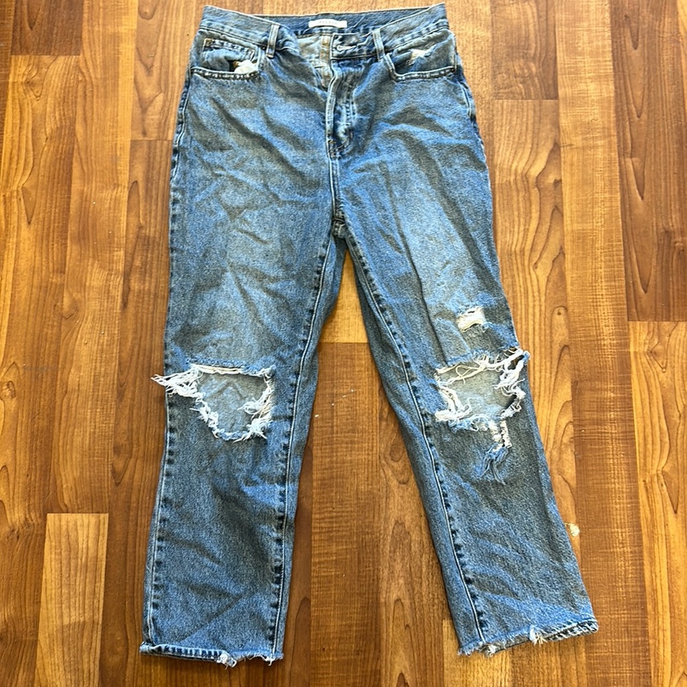 PacSun medium wash boyfriend style jeans. Size 29.